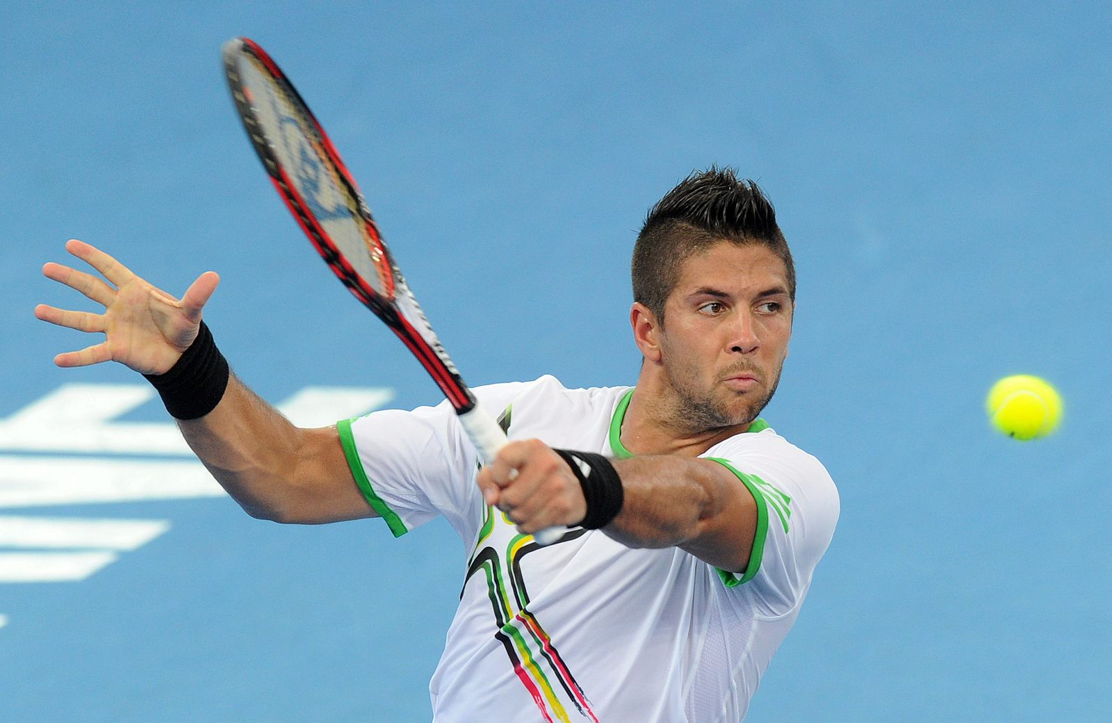 Fernando Verdasco, que fue finalista en el torneo de Brisbane en 2010, no superó la primera ronda al caer ante el alemán Benjamin Becker.