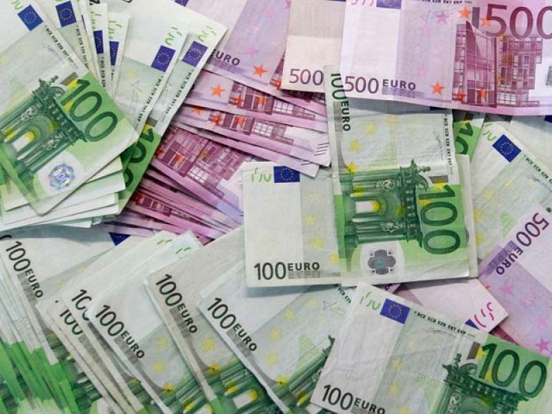 España coloca sin problemas su deuda, pero pagará el interés más alto desde julio de 2008