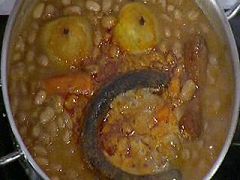 Judías pintas con morcilla y col (28/01/11)