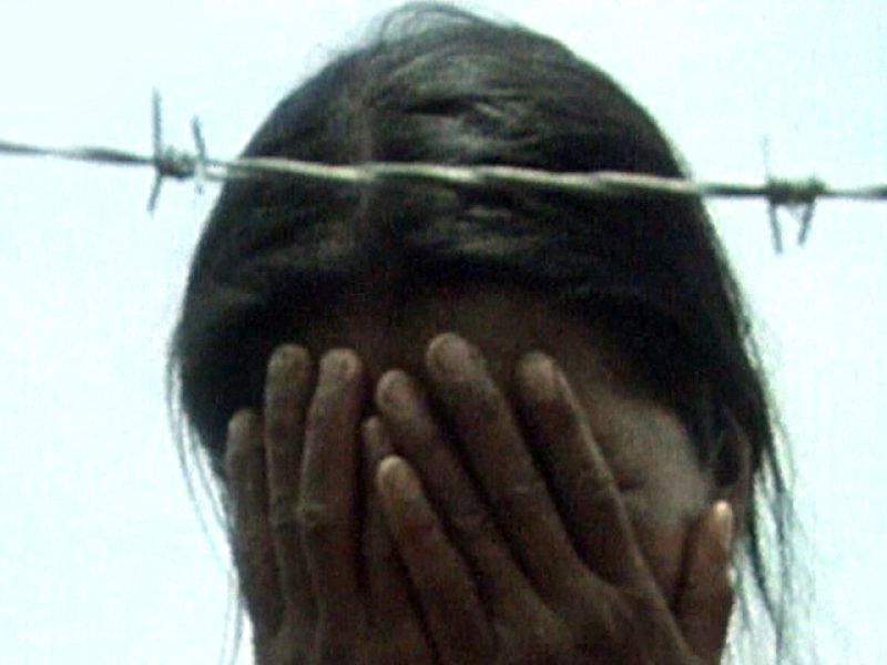 En Portada. Tras la pista del genocidio