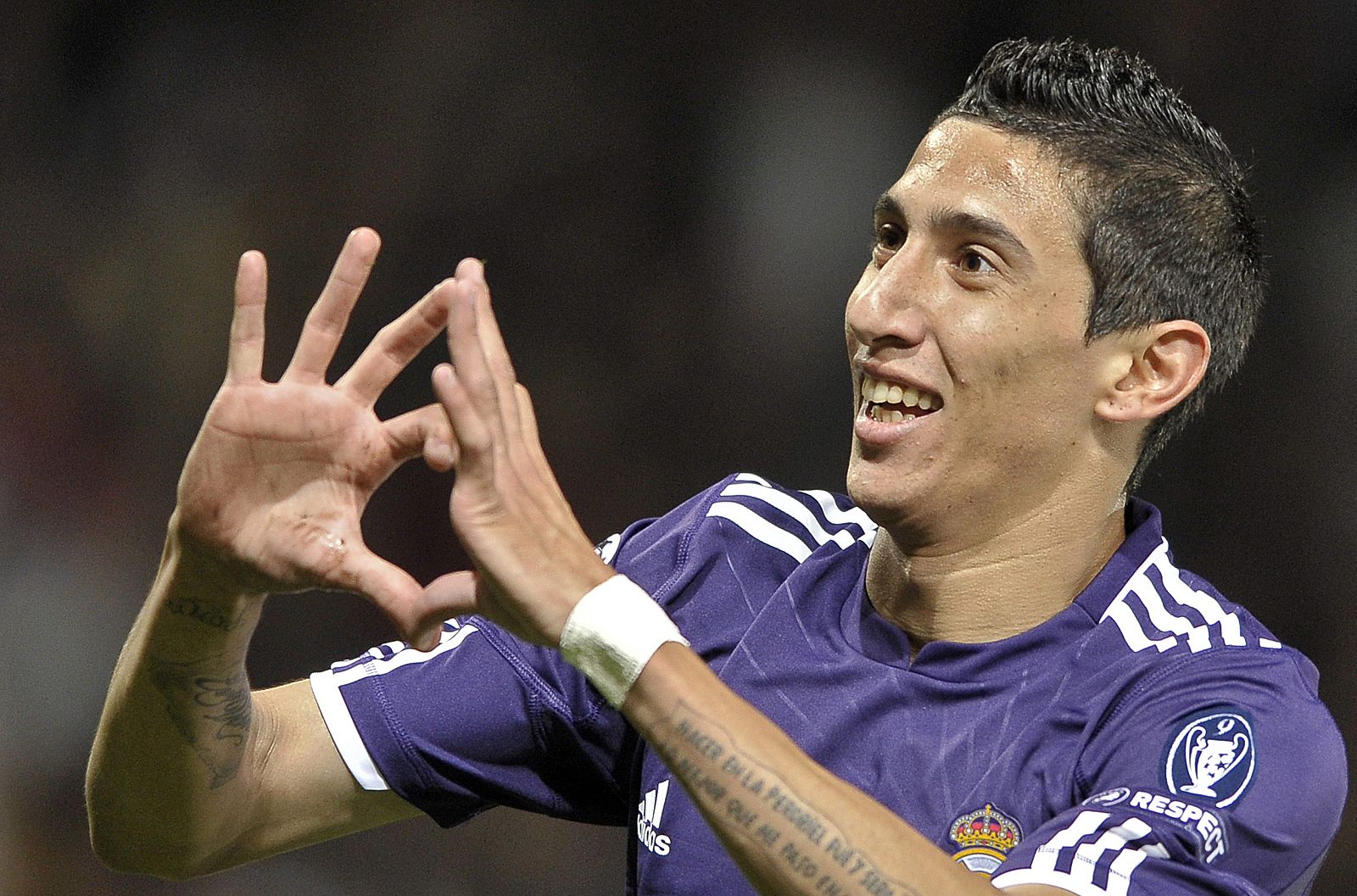 Ángel Di María celebra su gol ante el AJ Auxerre