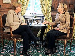 Hillary Clinton pide una transición "rápida y ordenada" en Egipto