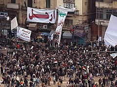 La cúpula del partido gobernante en Egipto presenta su dimisión en bloque