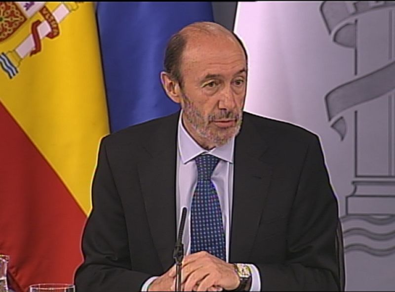 Rubalcaba, sobre Sortu: "Es evidente que hay continuidad con la ilegalizada Batasuna"