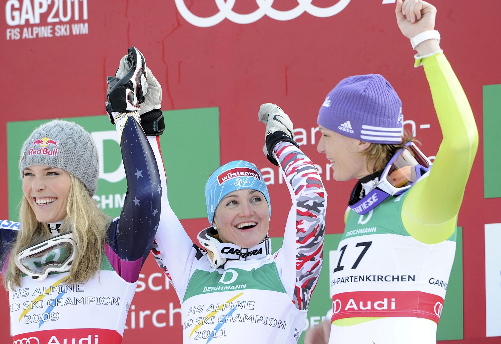 De izquierda a derecha, Lindsey Vonn, Elisabeth Goergl y Maria Riesch, el podio en la prueba de descenso.