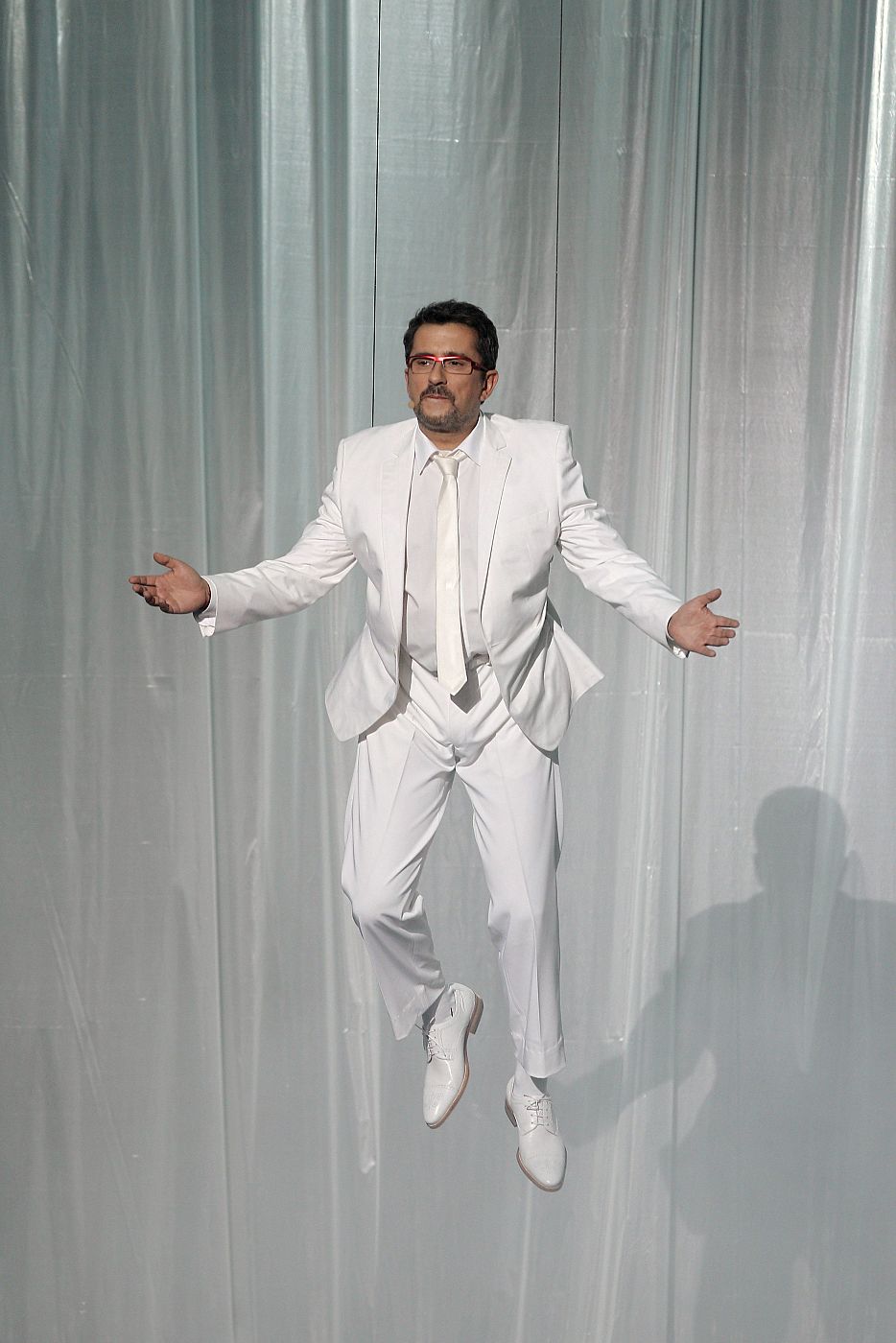 El presentador de la XXV edición de la Gala de los Premios Goya, Andreu Buenafuente, en un momento de la ceremonia