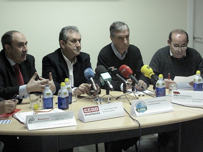 Los sindicatos se movilizarán si las autonomías no convocan oposiciones a maestro