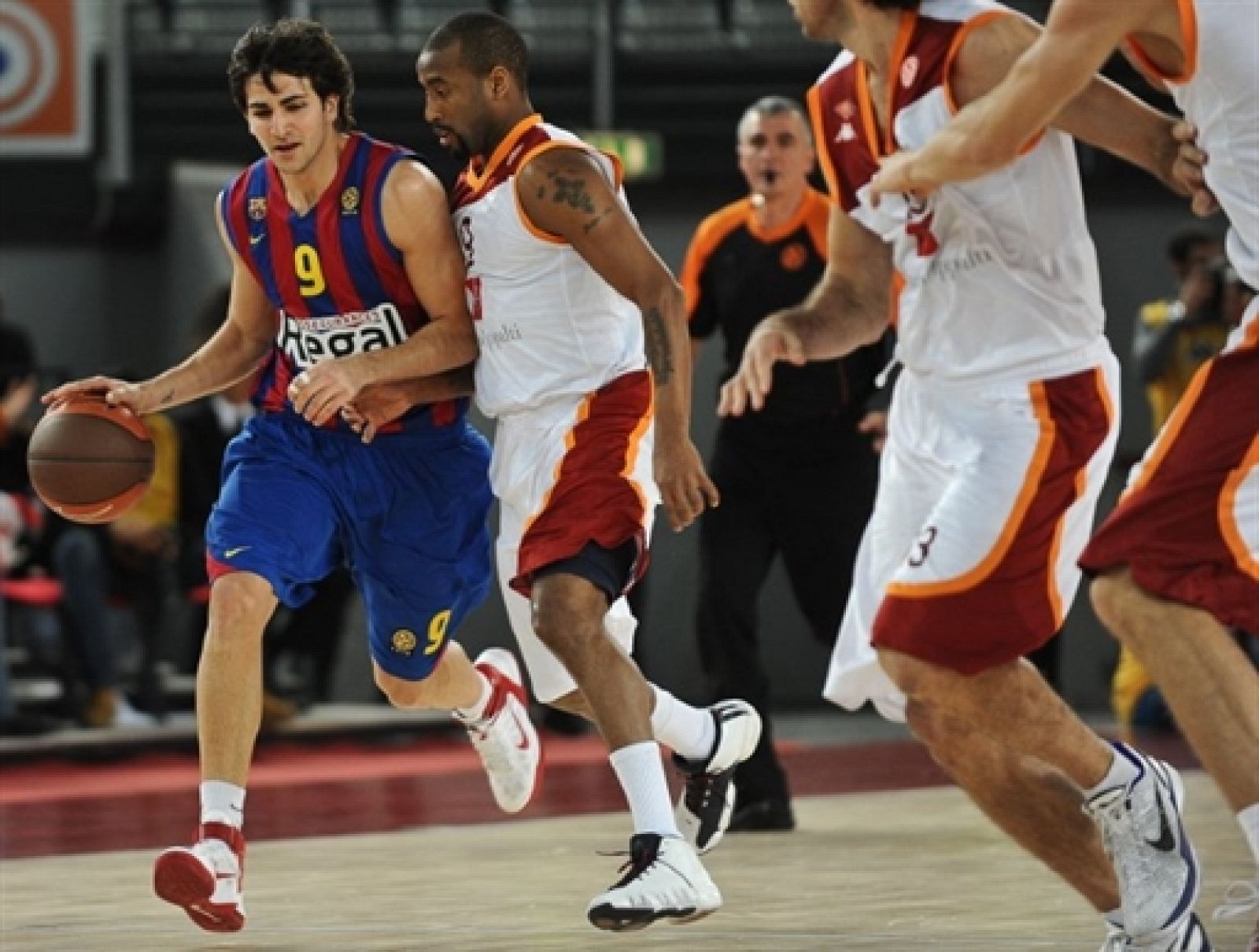 Ricky Rubio, frente a la Lottomatica de Roma