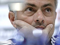 Mourinho prefiere a Pedro León en su banquillo