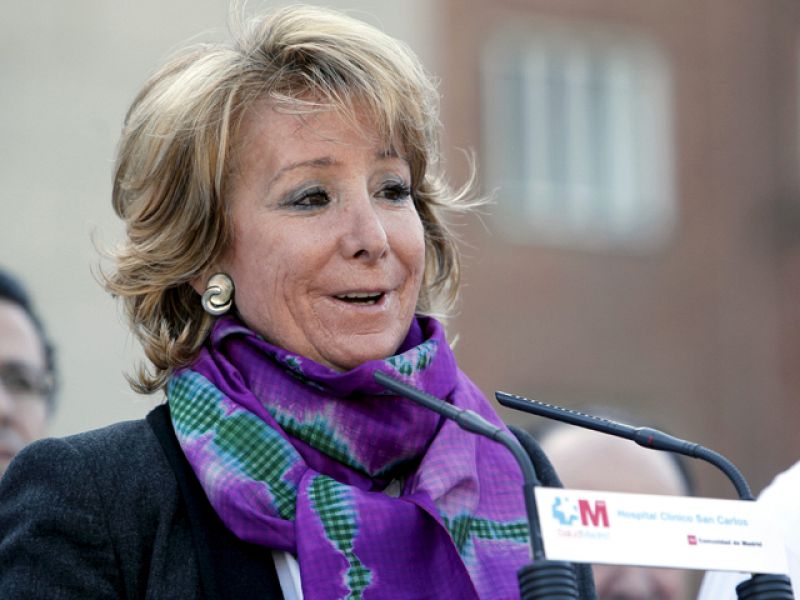 Aguirre sale "con mucho ánimo" del hospital dos días después de operarse un tumor en la mama