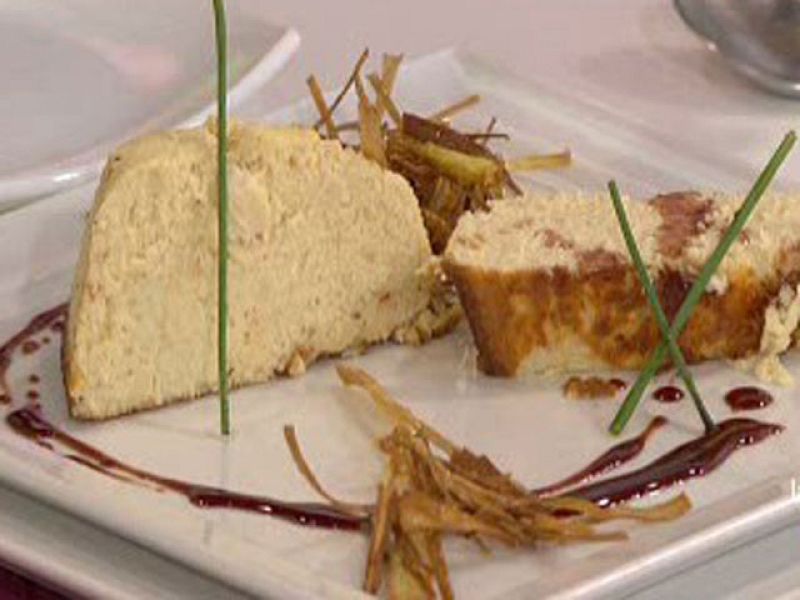 Pastel de pollo con salsa al vino tinto (28/02/11)