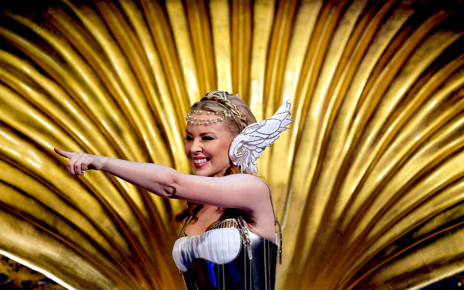 Kylie Minogue se corona en el Olimpo barcelonés como la reina del pop