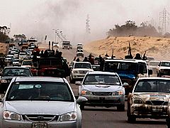 Las fuerzas de Gadafi comienzan su ofensiva en Bengasi tras recuperar Brega y Ajdabiya