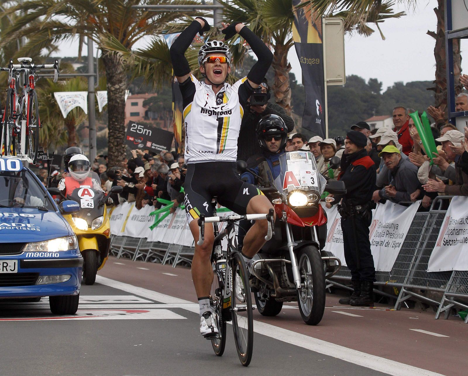 El letón Smukulis celebra el triunfo