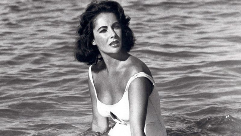 Elizabeth Taylor: y se cerraron sus ojos violeta 