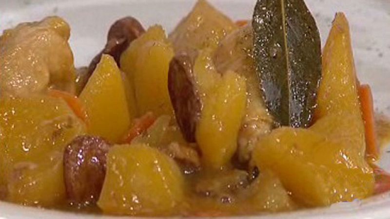 Cazuela de patatas con pollo (31/03//11)