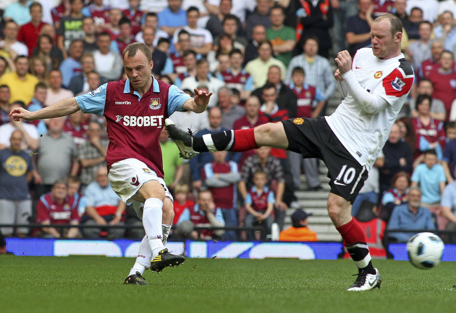 WEST HAM UNITED - MANCHESTER UNITED