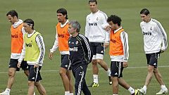 Guardiola y Mourinho van con todos sus efectivos