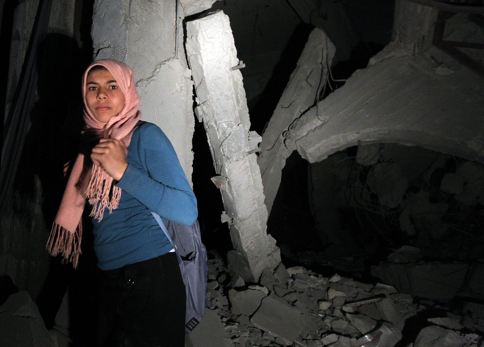 LA OTAN ATACA EL COMPLEJO DE GADDAFI