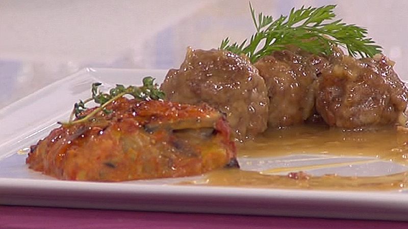 Albóndigas al cava rellenas de jamón y bacon 