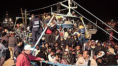 Rescatados los 500 inmigrantes que viajaban en barco encallado en Lampedusa