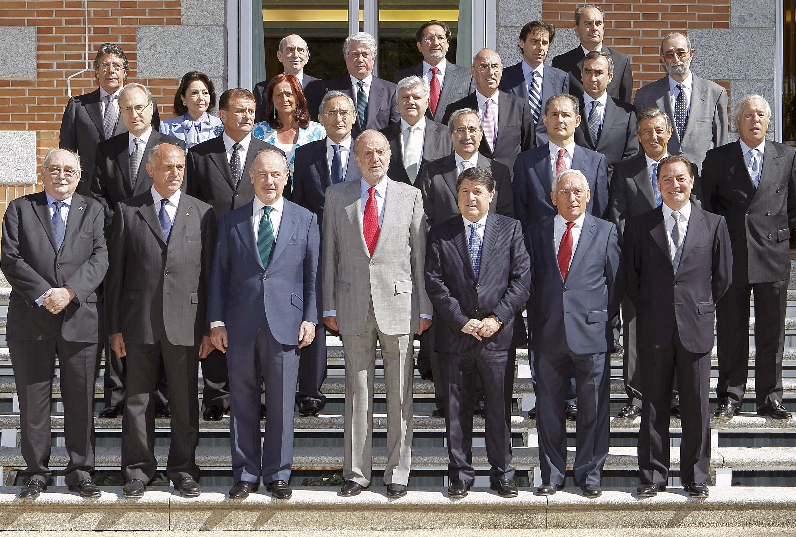 EL REY RECIBE A RATO Y AL RESTO DEL CONSEJO DEL BANCO DE CAJA MADRID