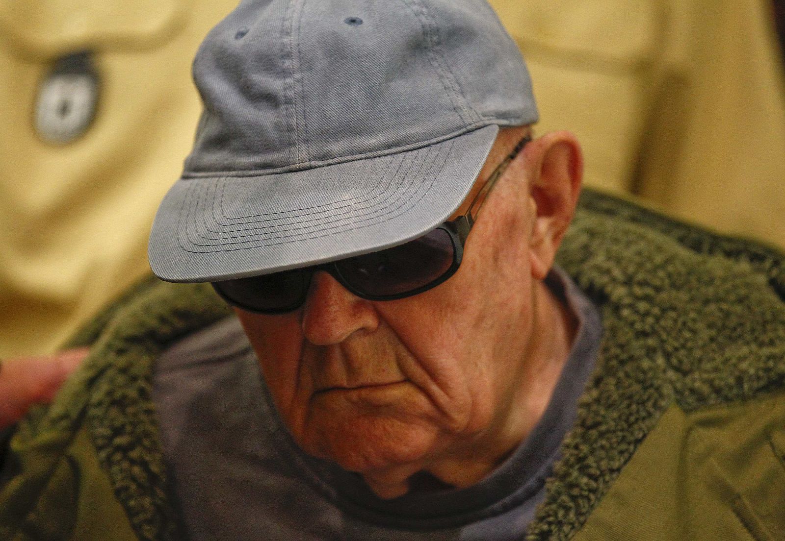Accused Nazi death camp guard Demjanjuk arrives at a courtroom in Munich