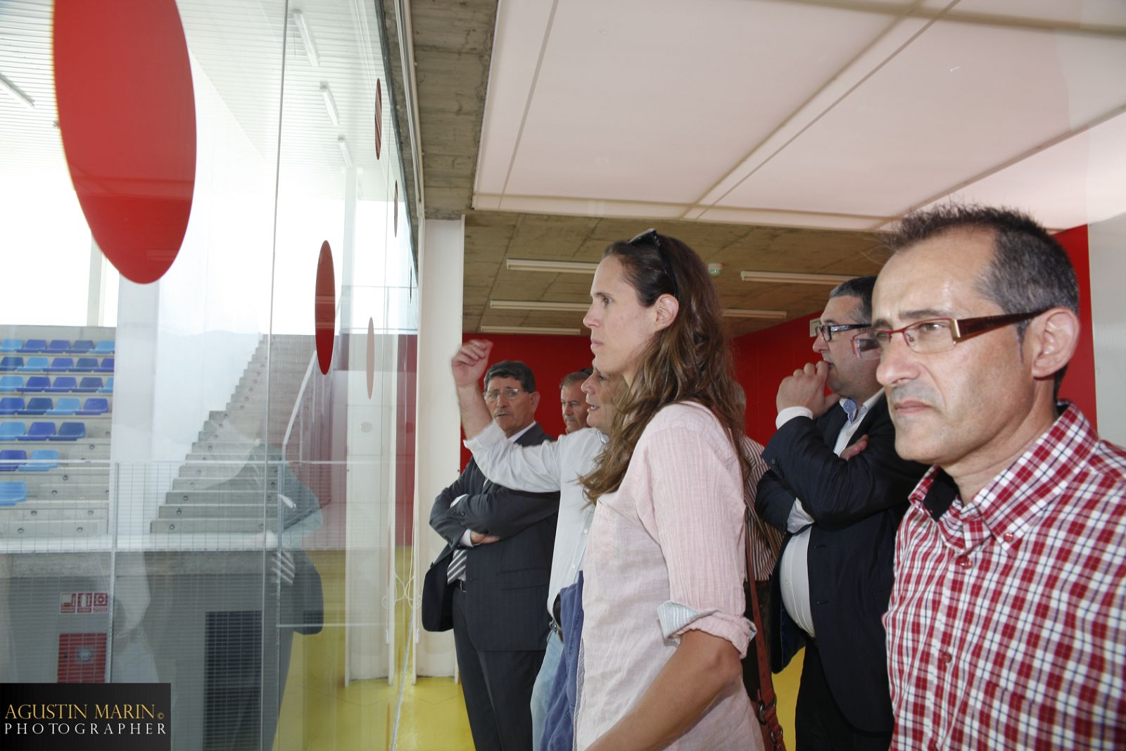 Amaya Valdemoro visita el pablellón donde se celebrará su campus