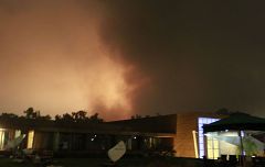 La OTAN lanza su ataque más intenso contra Gadafi desde que comenzó la operación