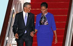 Obama llega a Londres tras adelantar su viaje desde Irlanda por la nube volcánica