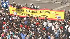 Los "indignados" griegos toman la plaza Sintagma para protestar en contra de los recortes