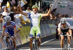 Eros Capecchi aprovecha una veloz tregua en el Giro para ganar la etapa