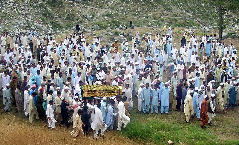 Los talibanes reivindican un atentado en Pakistán que mata a 24 personas