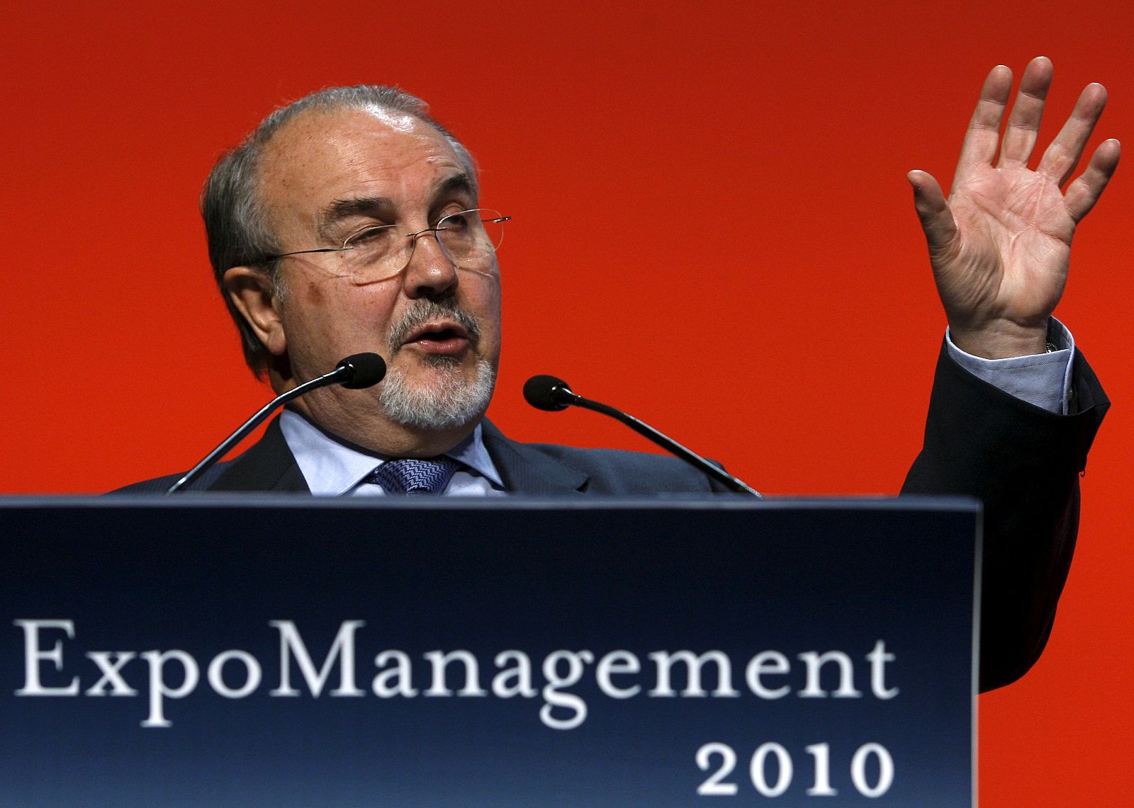 Pedro Solbes duda de que la reforma laboral aprobada por el Gobierno sea "suficiente"