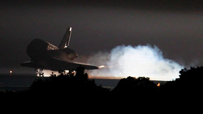 El transbordador Endeavour finaliza con éxito su última misión espacial