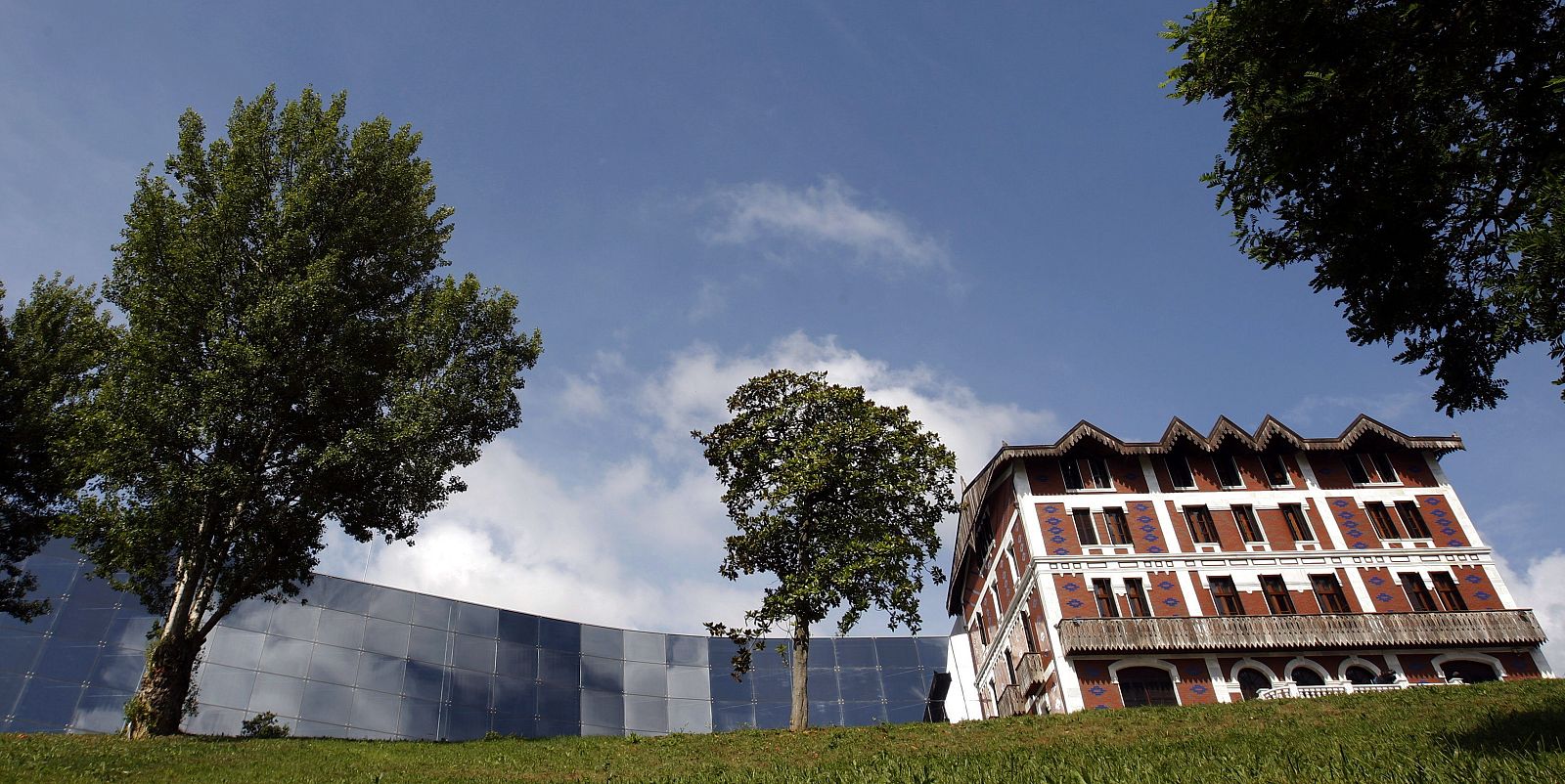 PRESENTACIÓN DEL MUSEO BALENCIAGA DE GETARIA, QUE INAUGURARÁ LA REINA EN UNA SEMANA