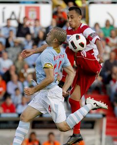 Michu da ventaja al Celta en el primer asalto por el ascenso