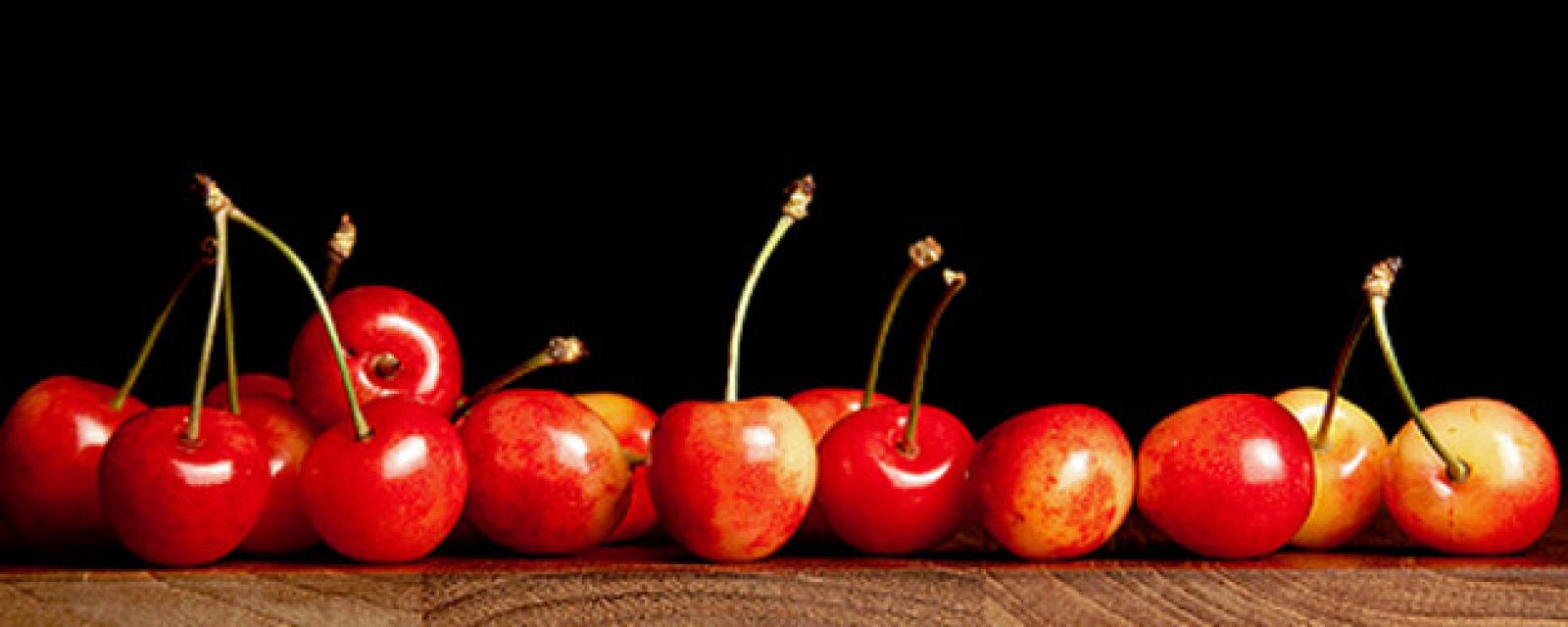 Pastel frío de cerezas