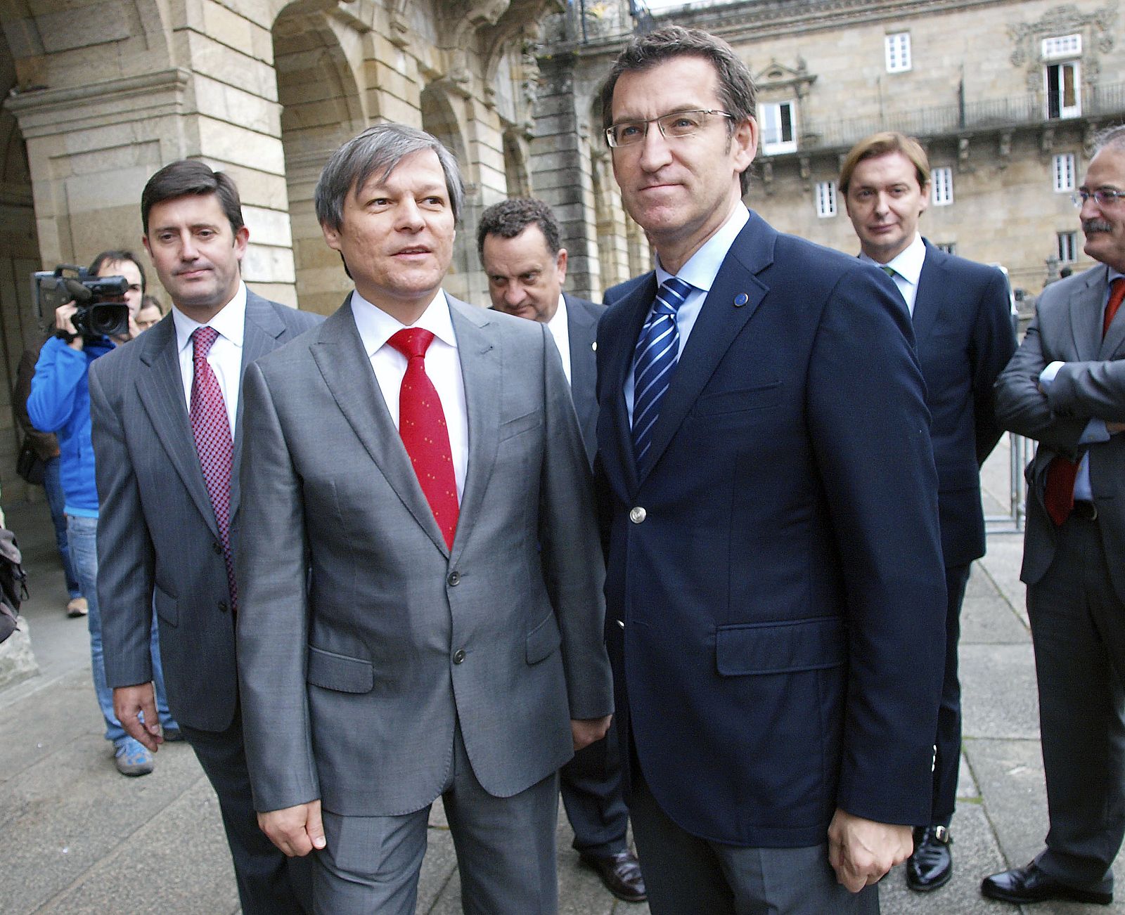 NÚÑEZ FEIJÓO SE REÚNE CON EL COMISARIO EUROPEO DE AGRICULTURA