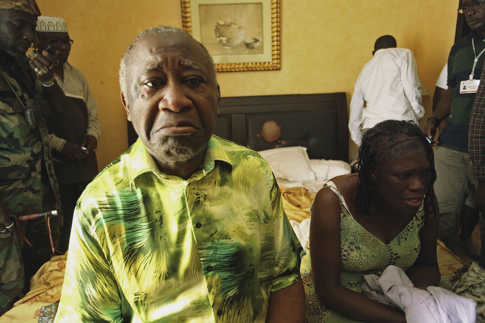Laurent Gbagbo y su esposa, en el momento en que fueron detenidos en Abiyán el 11 de abril de 2011