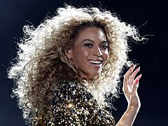 El festival de Glastonbury corona a grandes artistas frente al público indie