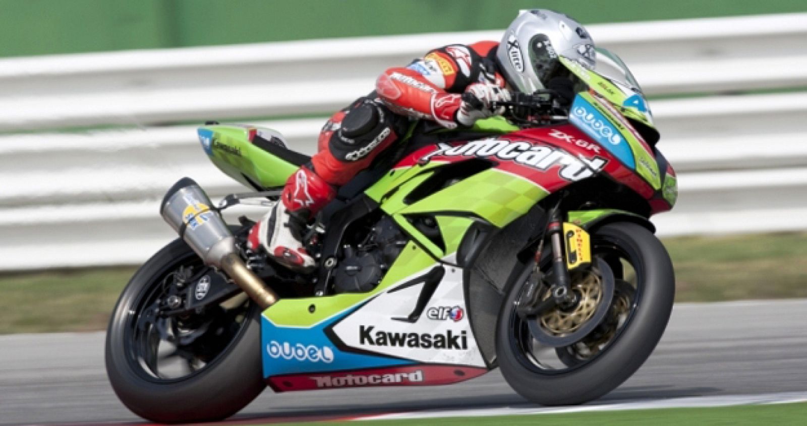 David Salom ocupa la tercera plaza en la general del Mundial de Supersport.