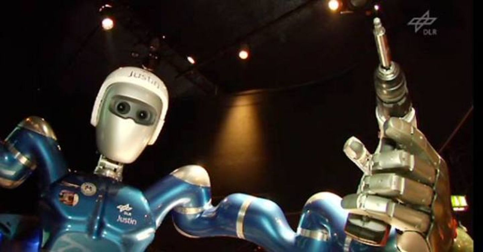 Justin, el androide que podrán explorar la Luna y otros planetas a distancia