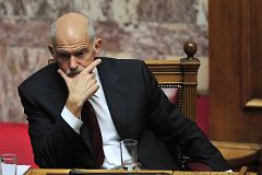 Papandréu justifica ante la Internacional Socialista su plan de ajuste por ser "socialmente necesario"