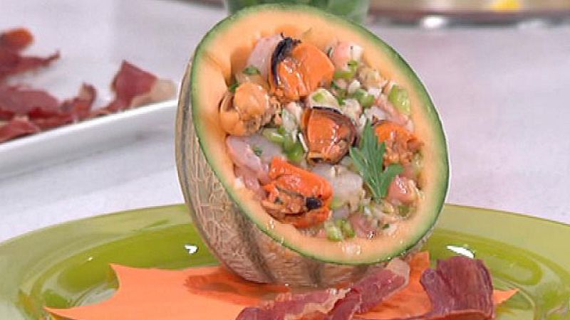 Melón relleno de marisco (06/07/2011)