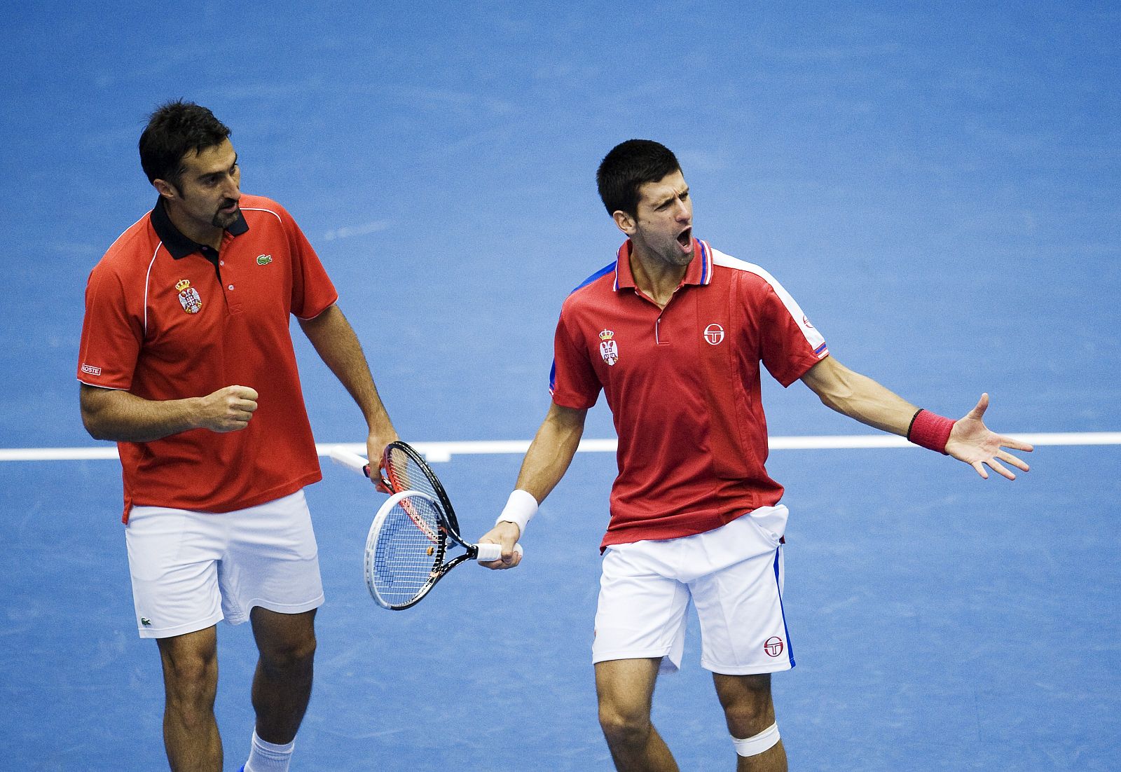 La pareja serbia compuesta por Djokovic y Zimonjic no ha podido ganar a los suecos Aspelin y Lindstedt.