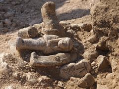 Egiptólogos españoles descubren más de 80 figuras funerarias de 3.000 años de antigüedad