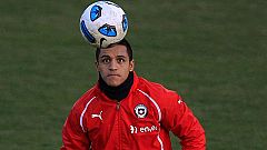Barcelona y Udinese, a punto de acordar el fichaje de Alexis Sánchez