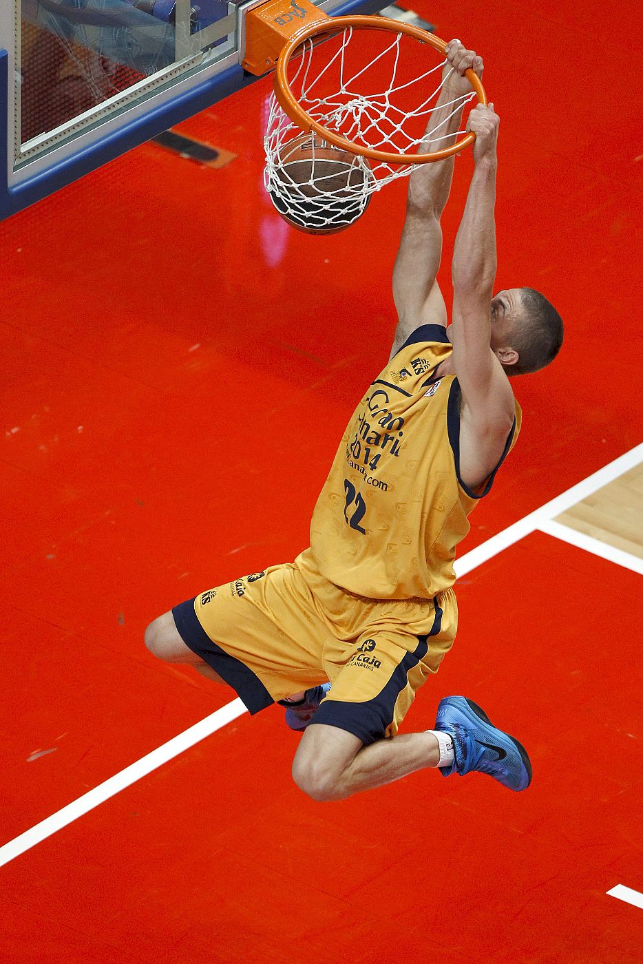 Jaycee Carroll haciendo un mate, en imagen de archivo