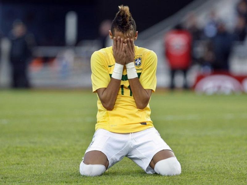 Brasil se suicida en los penaltis; Paraguay, nuevo campanazo